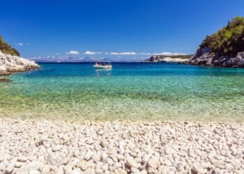 Discover Dafnoudi Beach