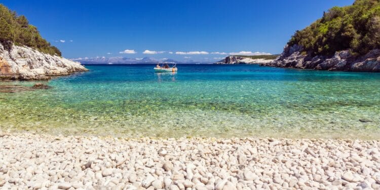 Discover Dafnoudi Beach