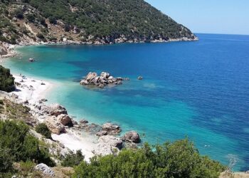 Explore Serene Coastlines and Breathtaking Scenery at Vouti Beach